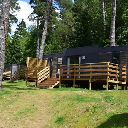 キャンプ場 Domaine Du Chambon ミュロル