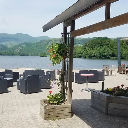 Domaine Du Chambon Кемпинг Мюроль