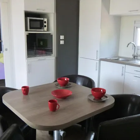 Domaine Du Chambon キャンプ場