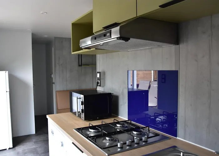 Domaine Du Chambon Кемпинг *